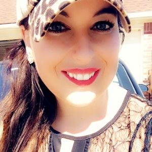 Meet your Posher, Randi